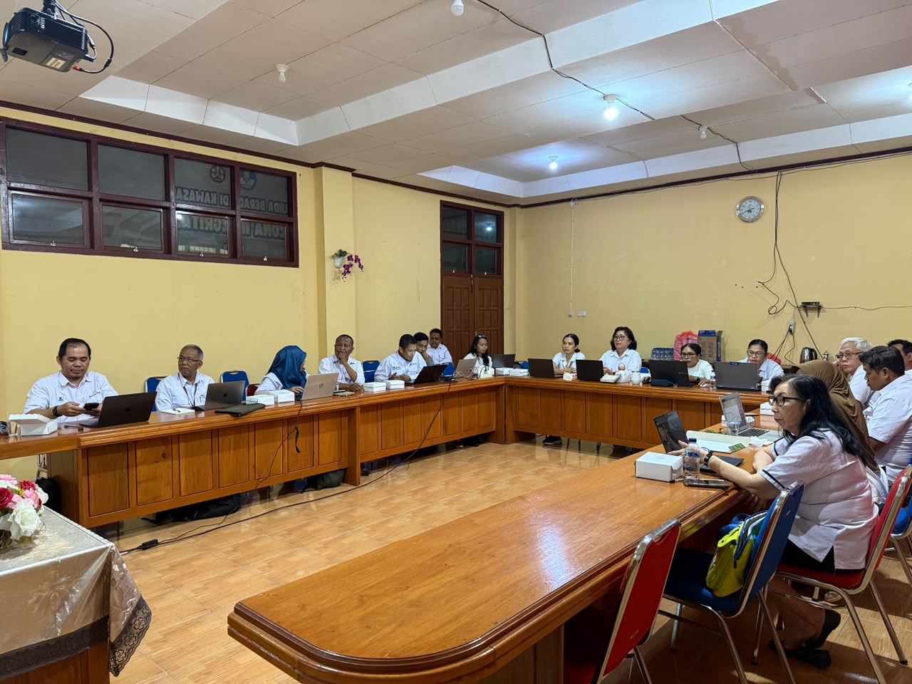 Pascasarjana Universitas Papua Gelar Rapat Persiapan Asesmen Lapangan Akreditasi Program Studi S2